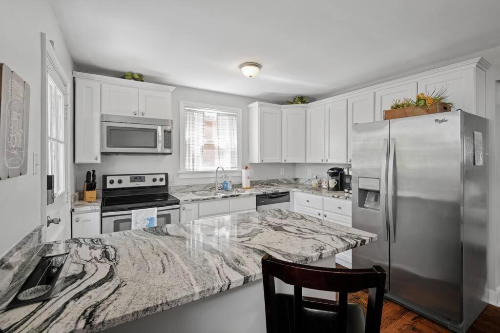 Private House + Yard Central Location To All Rva Richmond Esterno foto