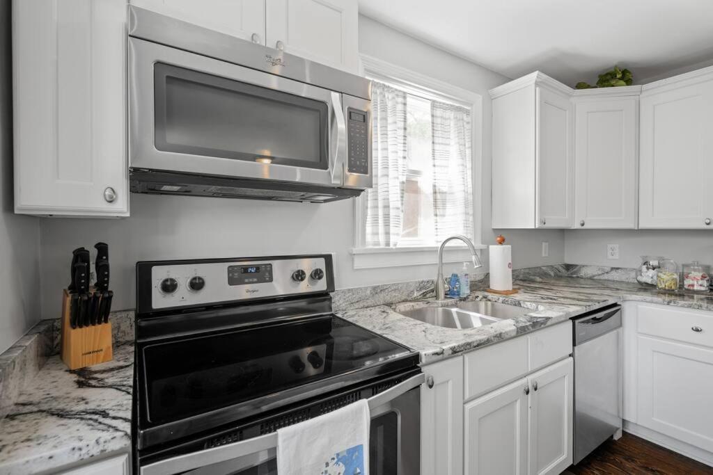 Private House + Yard Central Location To All Rva Richmond Esterno foto