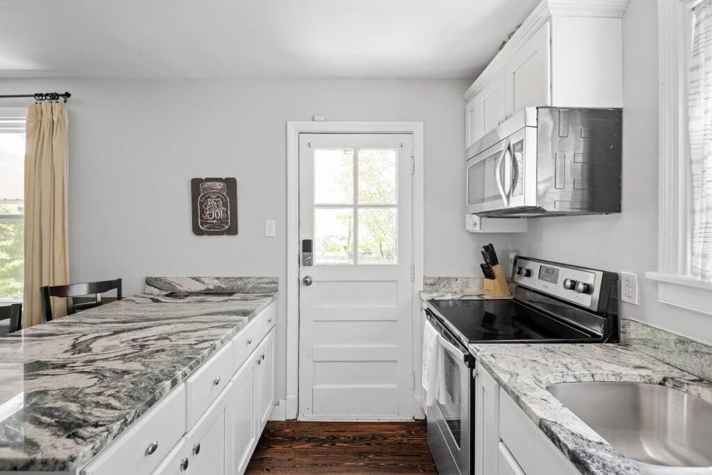 Private House + Yard Central Location To All Rva Richmond Esterno foto
