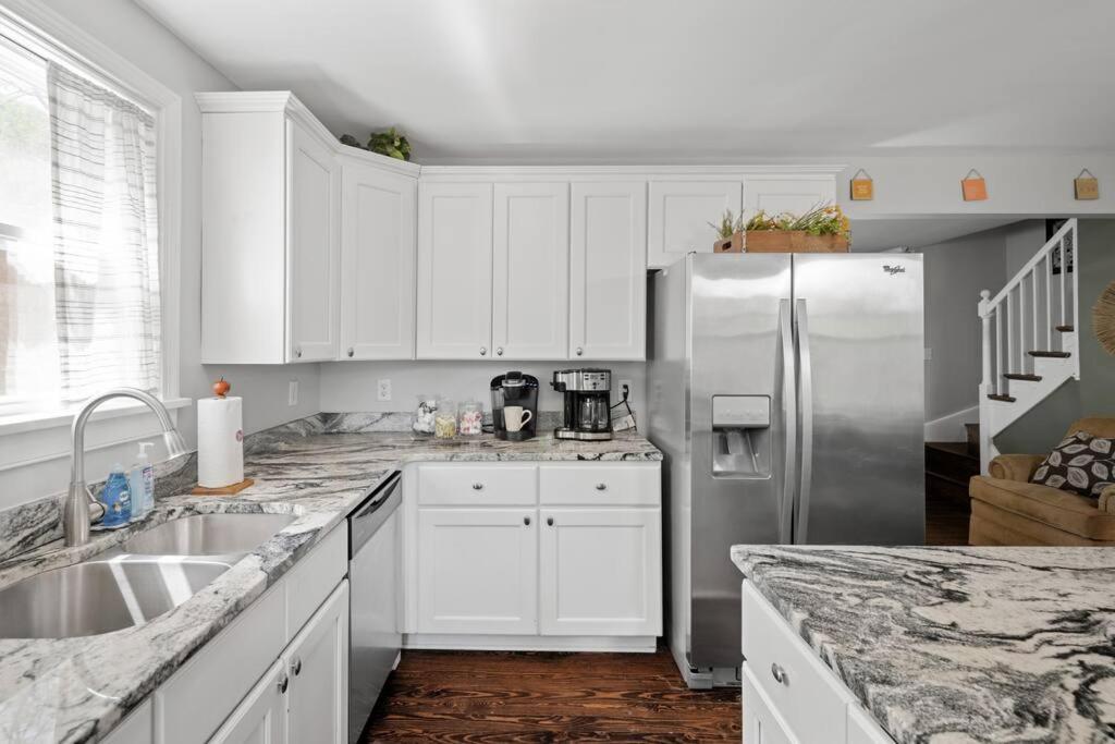 Private House + Yard Central Location To All Rva Richmond Esterno foto