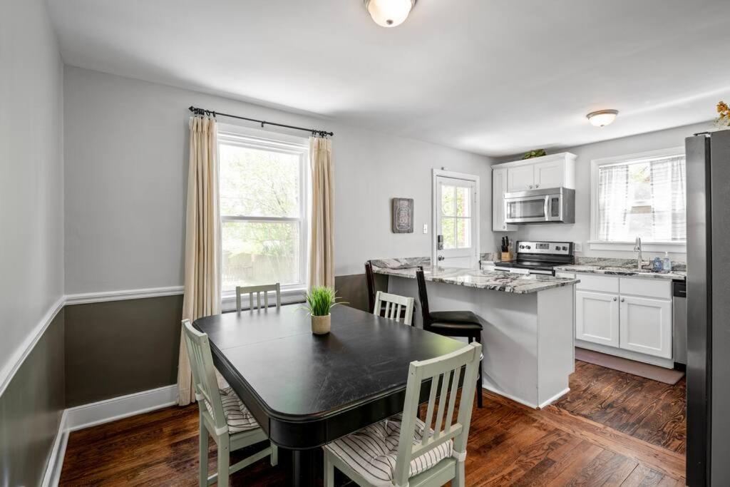 Private House + Yard Central Location To All Rva Richmond Esterno foto